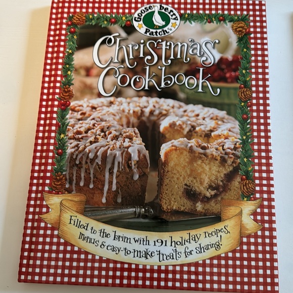 Gooseberry Patch Christmas Cookbook and Crafts and Cookbook Books - Picture 2 of 4